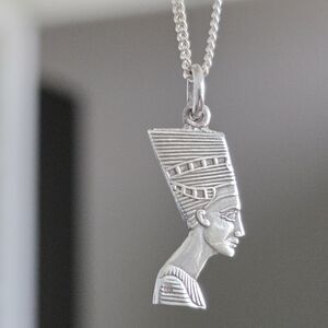 Vintage Sterling Silver Nefertiti Pendant Necklace